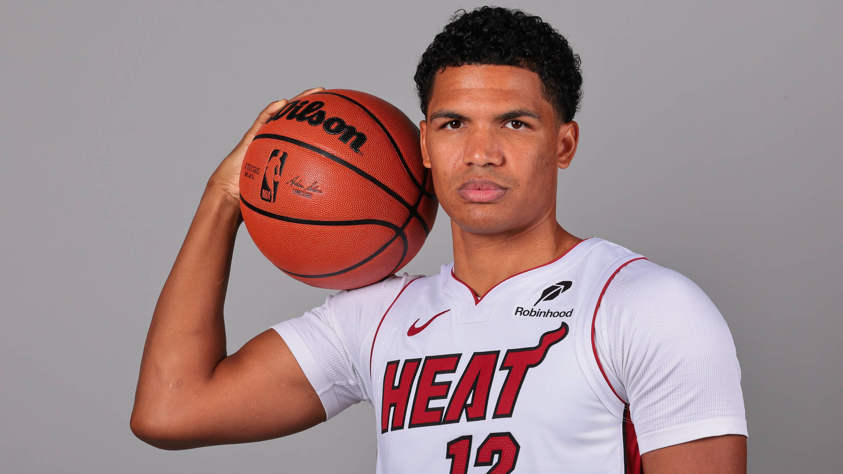 As Dru Smith gets hurt, Miami Heat have slim veteran point guard options