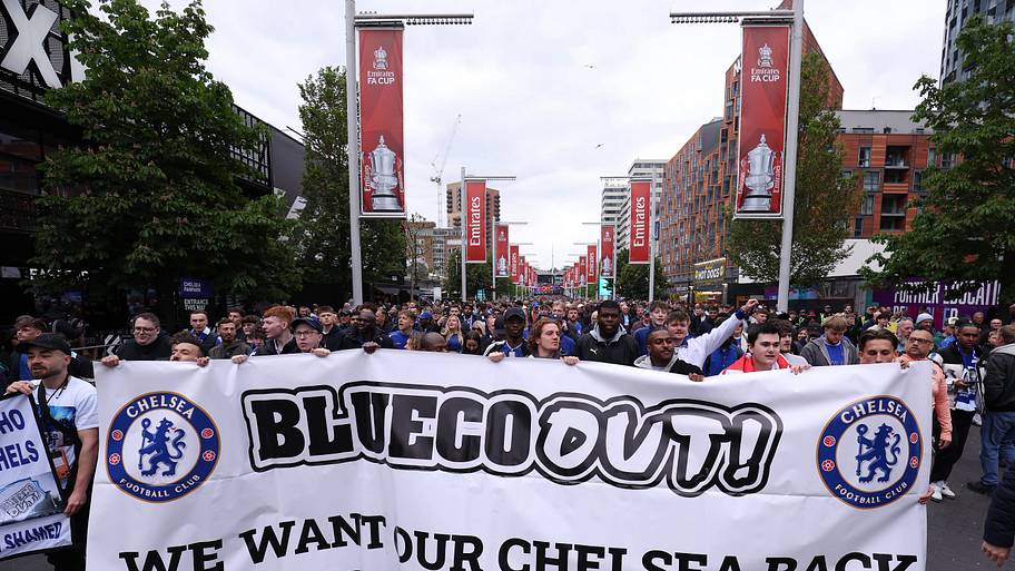Chelsea fans protest