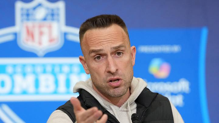 Miami Dolphins coach Jeff Hafley