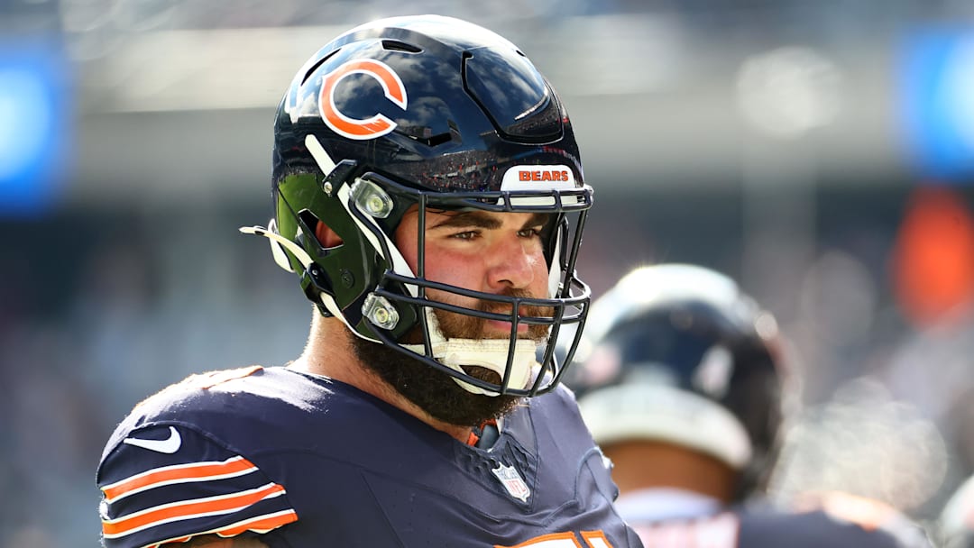 Nov 10, 2024; Chicago, Illinois, USA; Chicago Bears center Ryan Bates (71) practices before the game against the New England Patriots at Soldier Field. Mandatory Credit: Mike Dinovo-Imagn Images