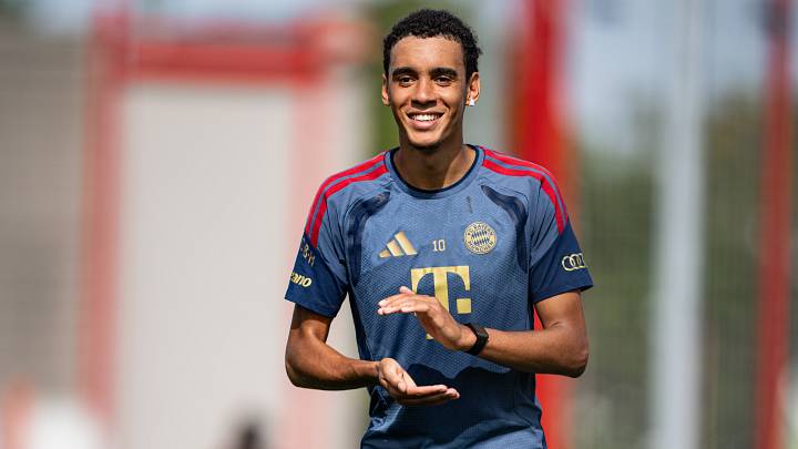Verpasste bislang alle drei Pflichtspiele der neuen Saison: Bayerns Offensiv-Star Jamal Musiala