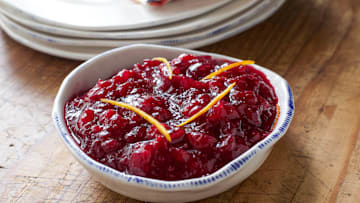 Rachael Ray's Negroni Cranberry Sauce