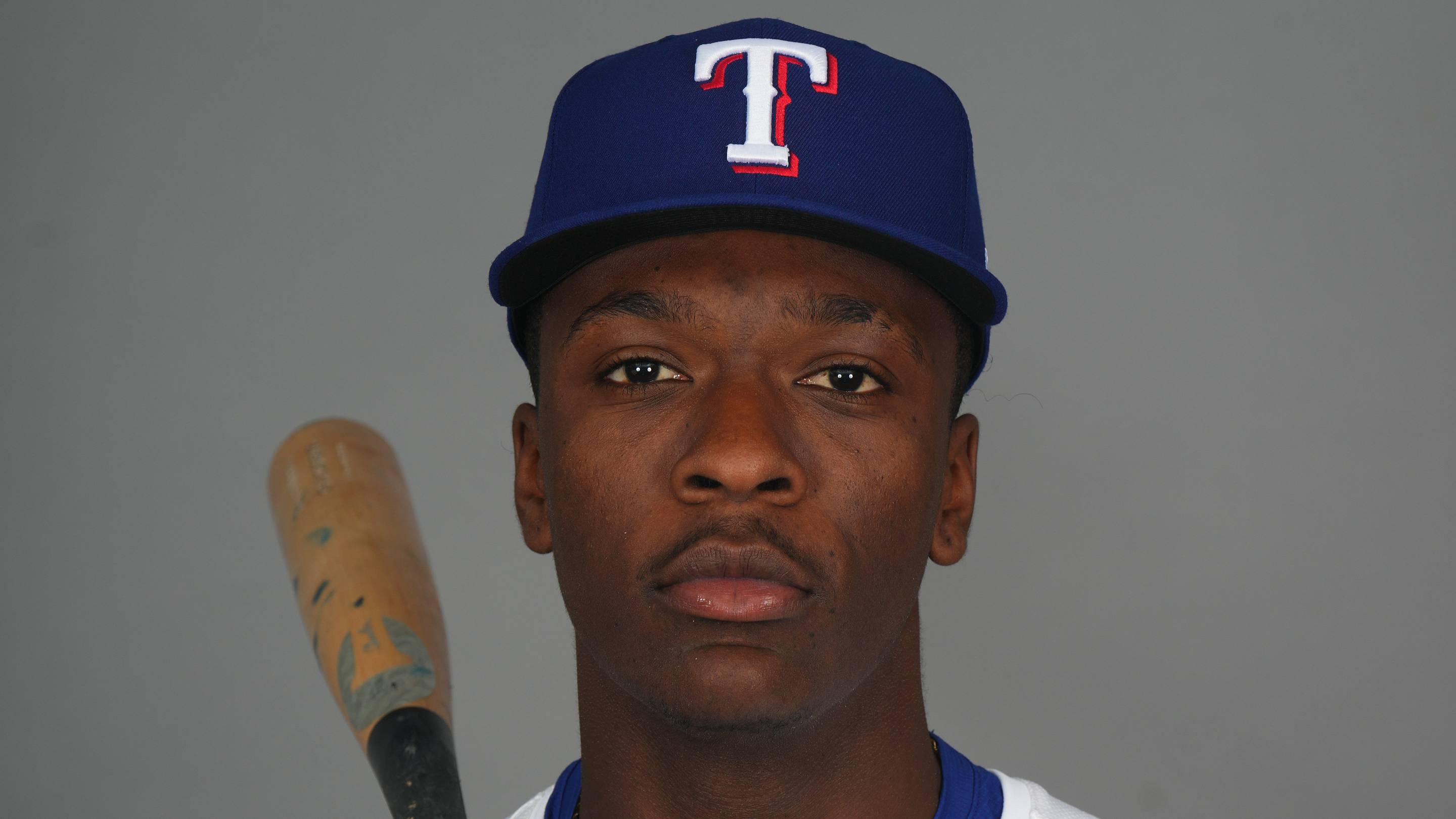 Rangers May Try Top Prospect Sebastian Walcott at a New Position This Fall