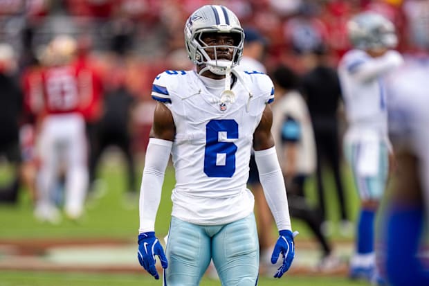 Dallas Cowboys safety Donovan Wilson during warmups before the start of the game against the San Francisco 49ers.