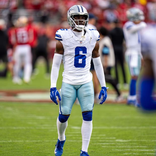 Dallas Cowboys safety Donovan Wilson during warmups before the start of the game against the San Francisco 49ers.