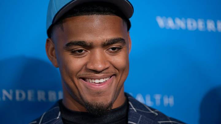 Tennessee Titans first round draft pick edge Keldric Faulk, 31st pick overall, stands for portraits at Vanderbilt Health Football Center Friday, April 24, 2026.