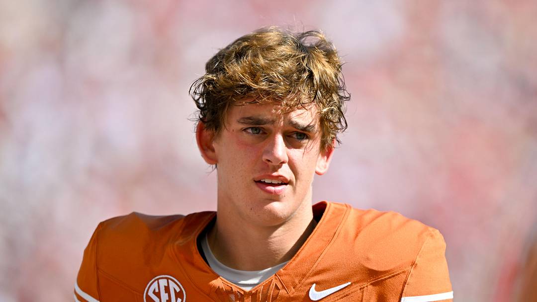 Texas Longhorns quarterback Arch Manning