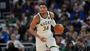 Atlanta Hawks v Milwaukee Bucks