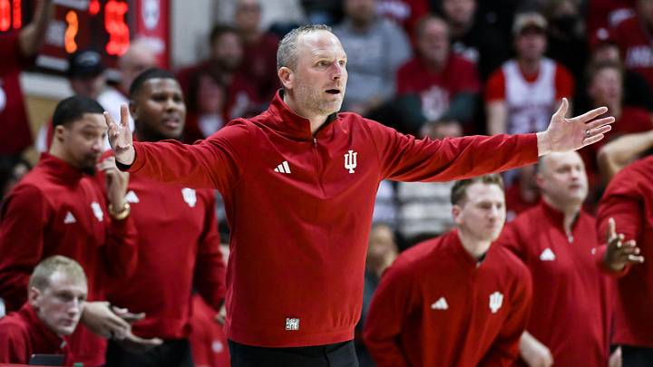 Jan 4, 2026; Bloomington, Indiana, USA; Indiana Hoosiers head coach Darian Devries reacts after a play against the Washington Huskies during the second half at Simon Skjodt Assembly Hall. Mandatory Credit: Robert Goddin-Imagn Images