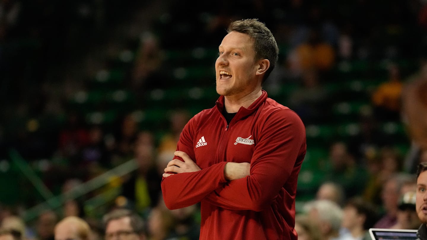 Alabama Basketball Schedules Matchup With Former Nate Oats Assistant