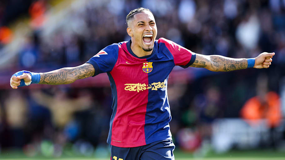 Raphinha has pledged his future to Barcelona. | IMAGO/DeFodi Images