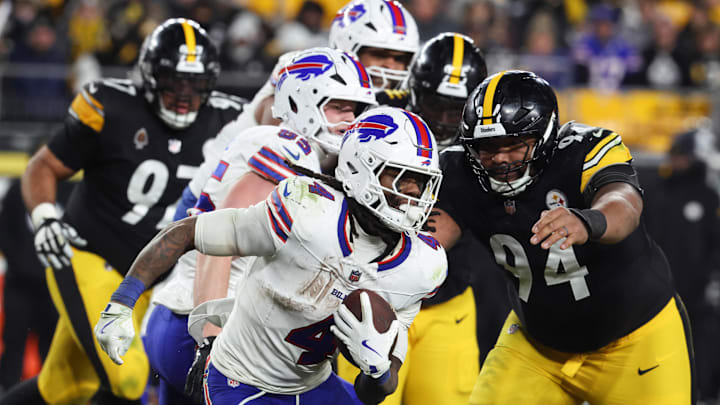 Bills running back James Cook III rushed for 144 yards in Buffalo's 26-7 win over the Steelers on Sunday.