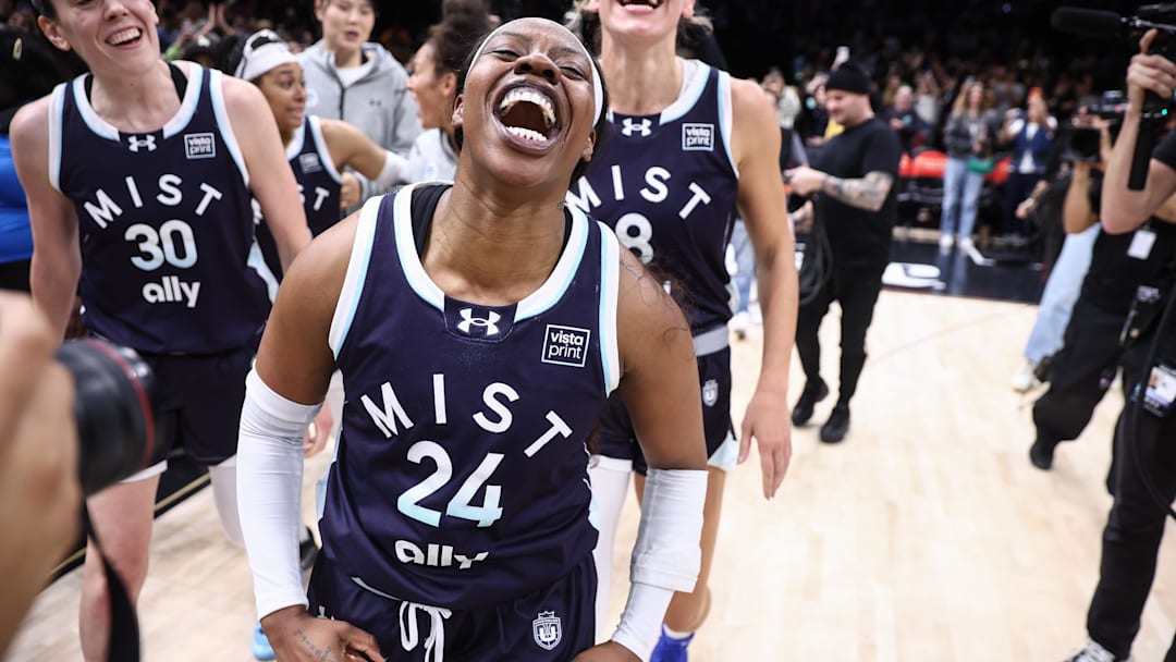 Mar 2, 2026; Brooklyn, NY, USA;  Mist BC wing Arike Ogunbowale (24) celebrates with her teammates after hitting a three-point shot to defeat Breeze BC 73-69 at Barclays Center. 