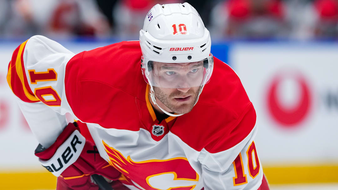 Calgary Flames v Vancouver Canucks
