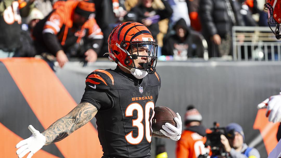 Jan 4, 2026; Cincinnati, Ohio, USA; Cincinnati Bengals running back Chase Brown (30) celebrates after catching a touchdown pass against the Cleveland Browns during the first quarter at Paycor Stadium. Mandatory Credit: Joseph Maiorana-Imagn Images Jan 4, 2026; Cincinnati, Ohio, USA; Cincinnati Bengals running back Chase Brown (30) celebrates after catching a touchdown pass against the Cleveland Browns during the first quarter at Paycor Stadium. Mandatory Credit: Joseph Maiorana-Imagn Images
