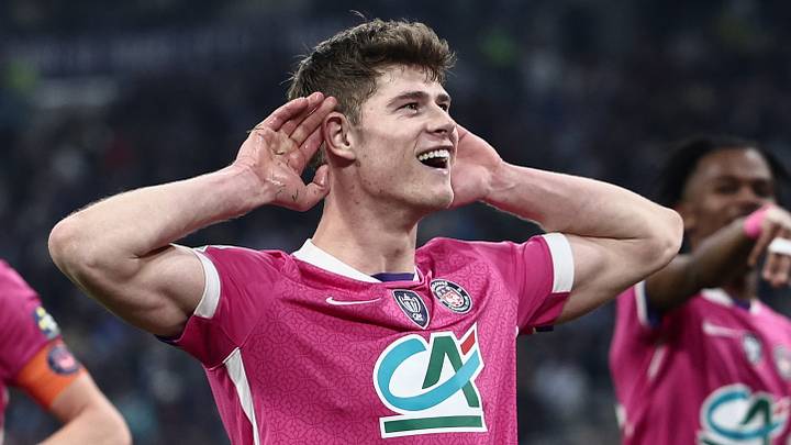 Charlie Cresswell a égalisé contre l'OM ce mercredi. Charlie Cresswell a égalisé contre l'OM ce mercredi.