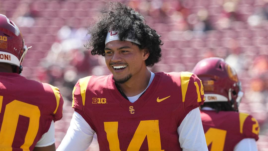 Aug 29, 2026; Los Angeles, California, USA; Southern California Trojans quarterback Jayden Maiava (14) and linebacker Taylor Johnson (50) react in the second half against the San Jose State Spartans at United Airlines Field at Los Angeles Memorial Coliseum. Mandatory Credit: Kirby Lee-Imagn Images Aug 29, 2026; Los Angeles, California, USA; Southern California Trojans quarterback Jayden Maiava (14) and linebacker Taylor Johnson (50) react in the second half against the San Jose State Spartans at United Airlines Field at Los Angeles Memorial Coliseum. Mandatory Credit: Kirby Lee-Imagn Images