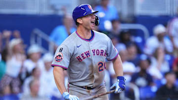 Both Pete Alonso and Mets fans are happy that he decided to return to Flushing for at least one more year
