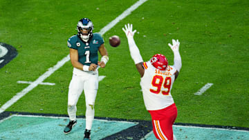 Philadelphia Eagles quarterback Jalen Hurts (1) throws a pass against Kansas City Chiefs defensive tackle Khalen Saunders (99) during the first half in Super Bowl LVII at State Farm Stadium in Glendale on Feb. 12, 2023.

Nfl Super Bowl Lvii Kansas City Chiefs Vs Philadelphia Eagles