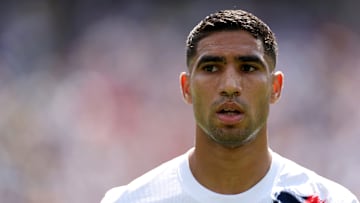 Achraf Hakimi et le PSG ont soulevé la Ligue des Champions.