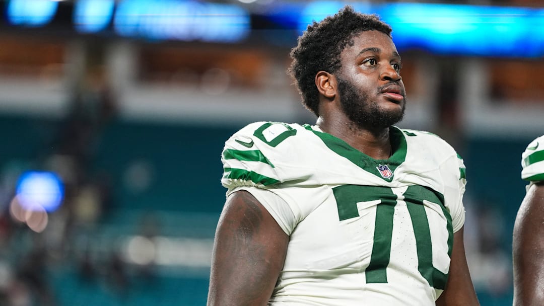 NY Jets right tackle Armand Membou