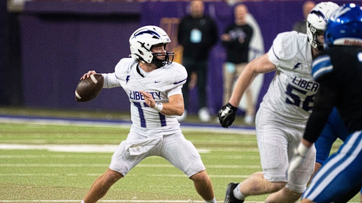 Iowa City Liberty takes on Dowling Catholic on Friday night at 7:00 p.m in a Class 5A final matchup.