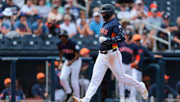 Houston Astros first baseman Christian Walker