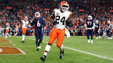 Cleveland Browns v Denver Broncos