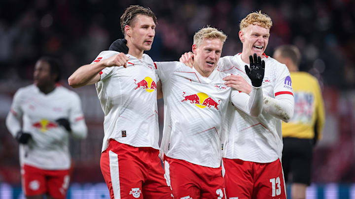 Um Xaver Schlager (mi.) ranken sich Abschiedsgerüchte