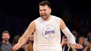 Houston Rockets v Los Angeles Lakers