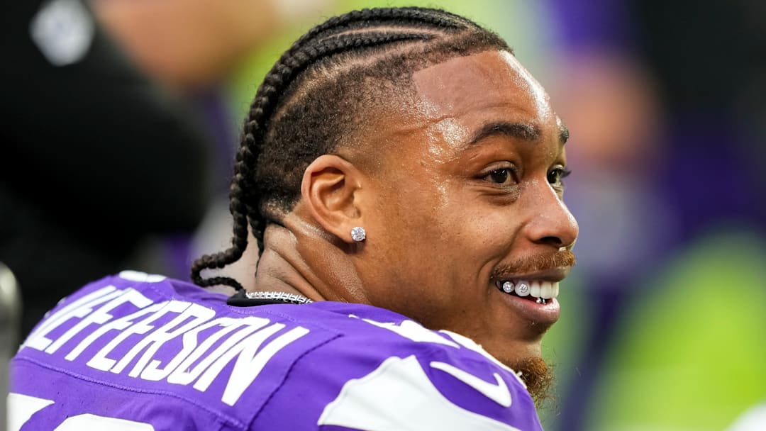 Atlanta Falcons v Minnesota Vikings Atlanta Falcons v Minnesota Vikings