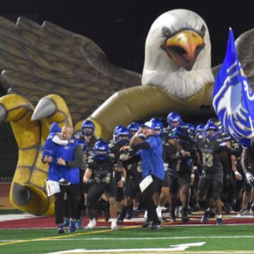 Santa Margarita plays Centennial in the 2025 CIF Southern Section Championship