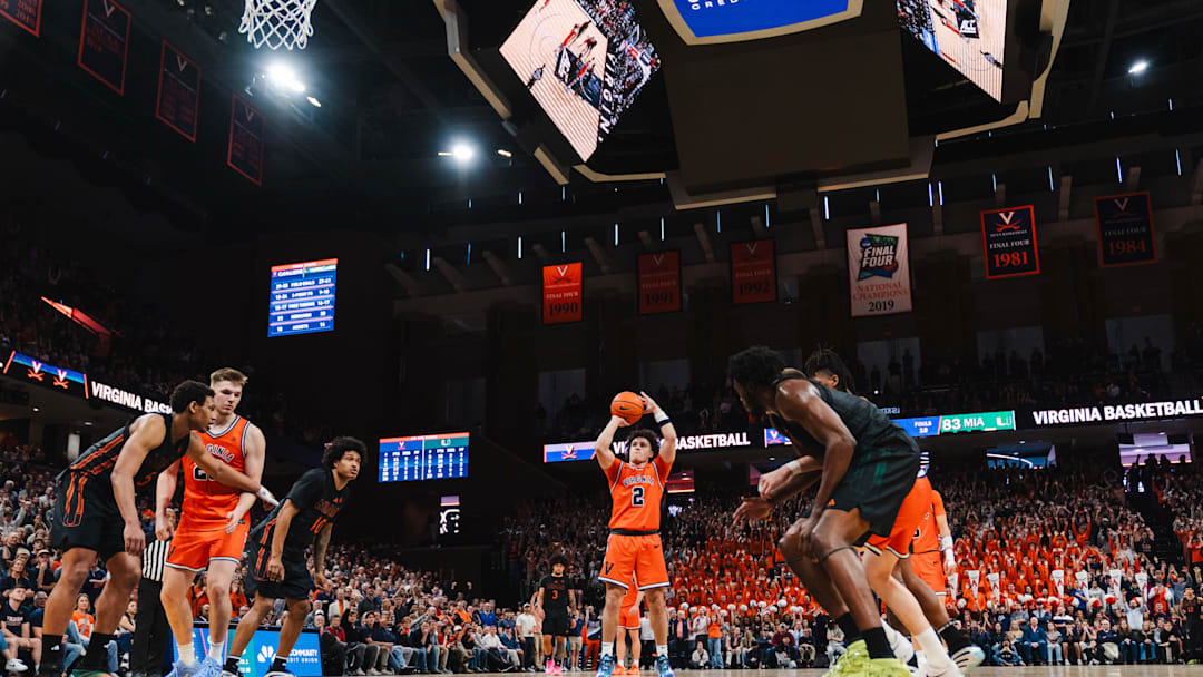Virginia Cavaliers guard Chance Mallory 