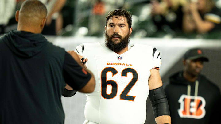 Cincinnati Bengals guard Lucas Patrick (62) stands before the NFL game between the Cincinnati Bengals and Pittsburgh Steelers at Paycor Stadium in Cincinnati on Oct. 16, 2025.