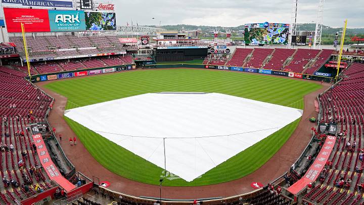 St. Louis Cardinals v Cincinnati Reds