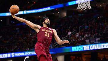 Apr 2, 2025; Cleveland, Ohio, USA; Cleveland Cavaliers center Jarrett Allen (31) dunks during the second half against the New York Knicks at Rocket Arena. Mandatory Credit: Ken Blaze-Imagn Images