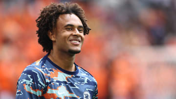 Joshua Zirkzee is on the brink of joining Man Utd