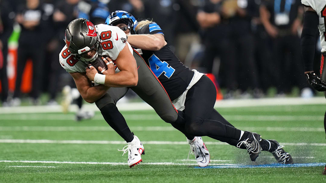 The NFL gave an explanation for the controversial double review that happened in the Buccaneers' 24-9 loss to the Lions. 