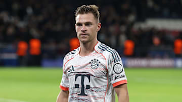 Sollte Joshua Kimmich als Rechtsverteidiger oder im Zentrum aufspielen?