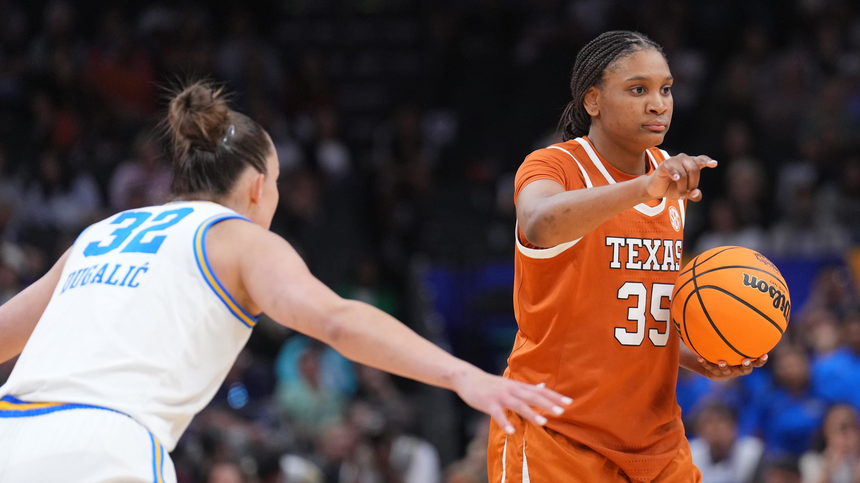 Way-too-early women's college basketball rankings: Predicted top 25 for 2026-27