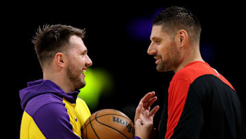 Chicago Bulls v Los Angeles Lakers
