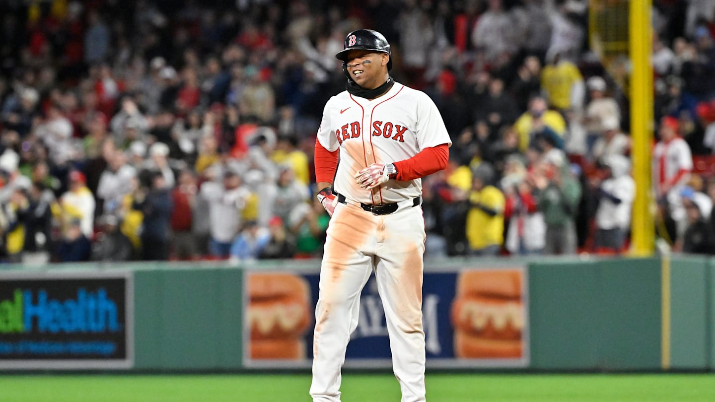 Rafael Devers Declines Interviews Amid Controversy Over Position Change