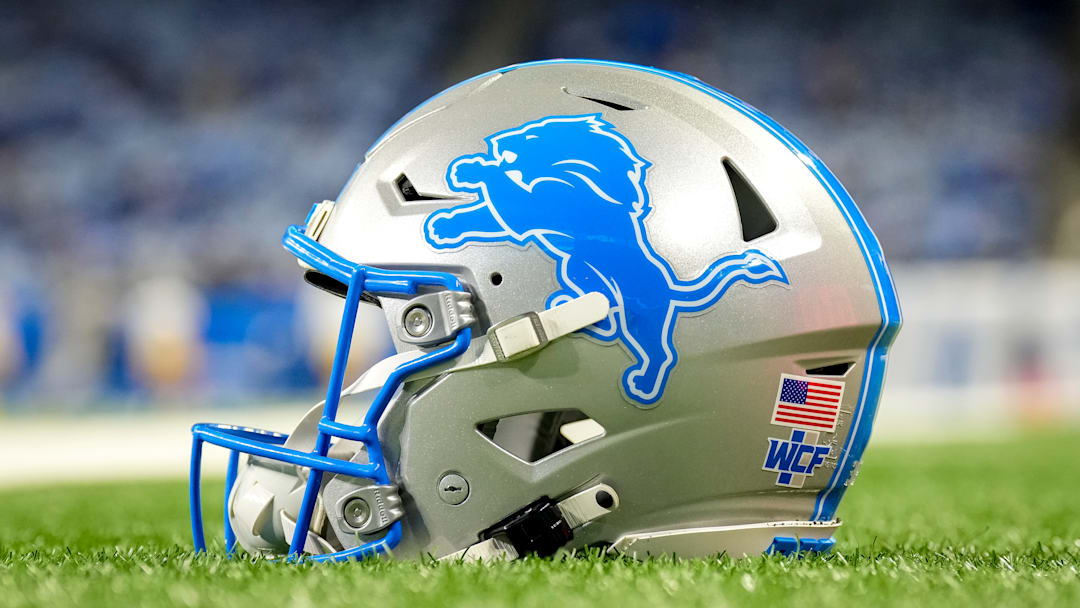 Green Bay Packers v Detroit Lions
