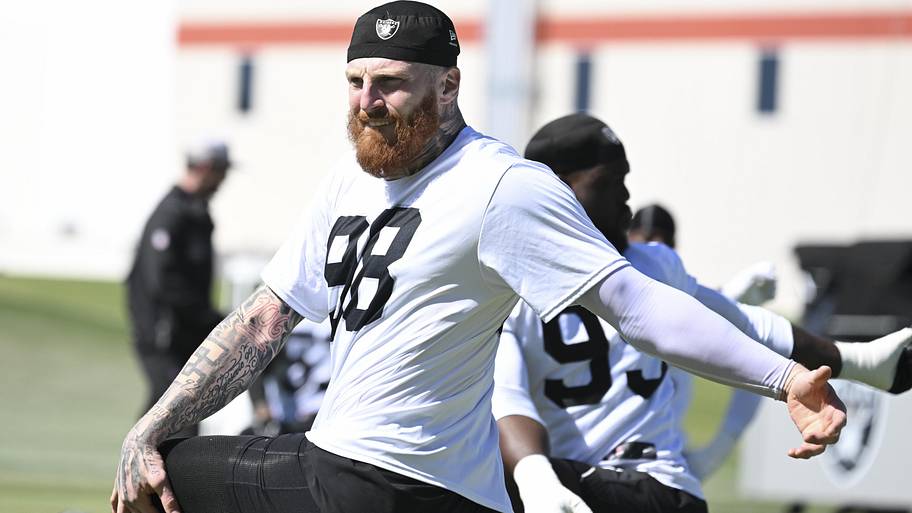 Las Vegas Raiders defensive end Maxx Crosby