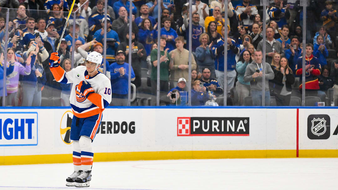Mar 10, 2026; St. Louis, Missouri, USA; Former St. Louis Blues and current New York Islanders center Brayden Schenn (10) salutes the fans as he receives a standing ovation during the first period at Enterprise Center.   Mandatory Credit: Jeff Curry-Imagn Images