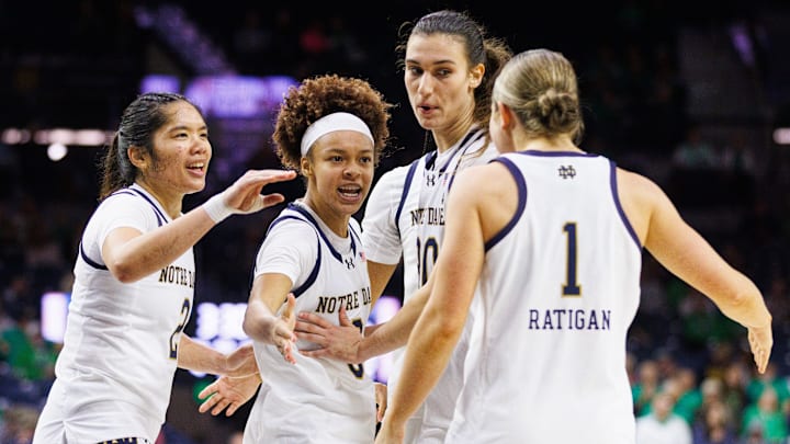 Less than a week after losing to No. 6 Michigan, Hannah Hidalgo (second from left) and the Fighting Irish have another tough test waiting in No. 11 USC. 
