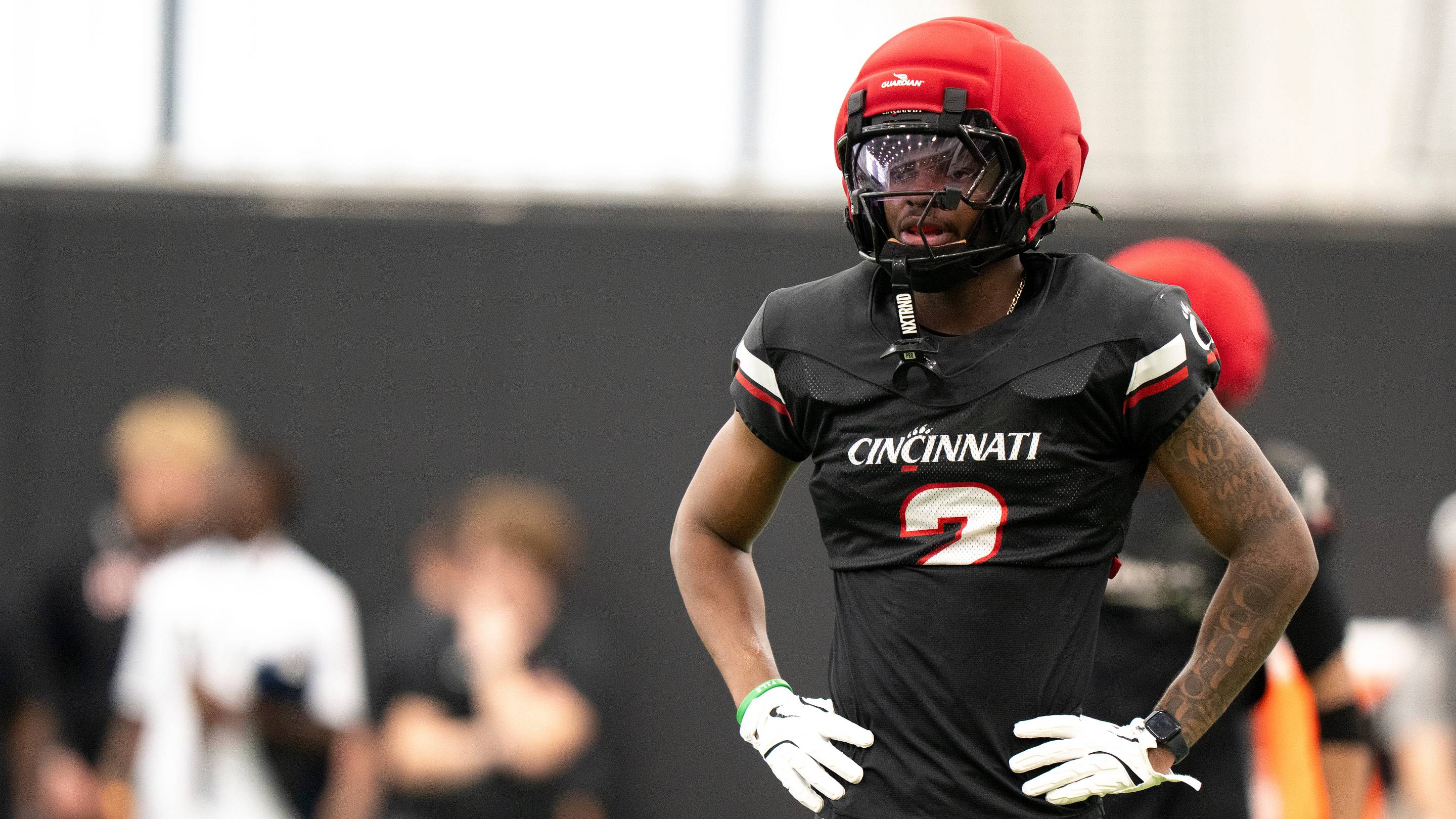 Bearcats Football Talents Named to Opening Big 12 Team of the Week Following Impactful Boston College Outing