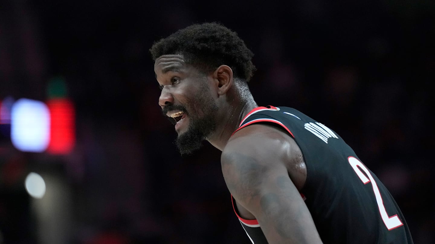 NBA 傳聞：拓荒者隊與其他 4 家賣家一起在交易截止日期前密切關注