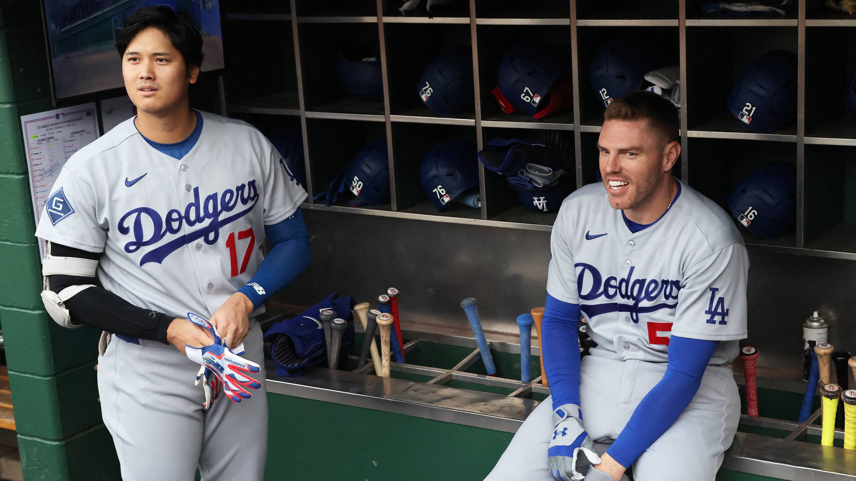 Dodgers Injury Updates Before NLDS: Shohei Ohtani, Freddie Freeman, Edgardo Henriquez