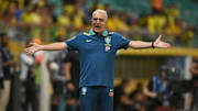 Dorival Júnior não consegue fazer Brasil evoluir